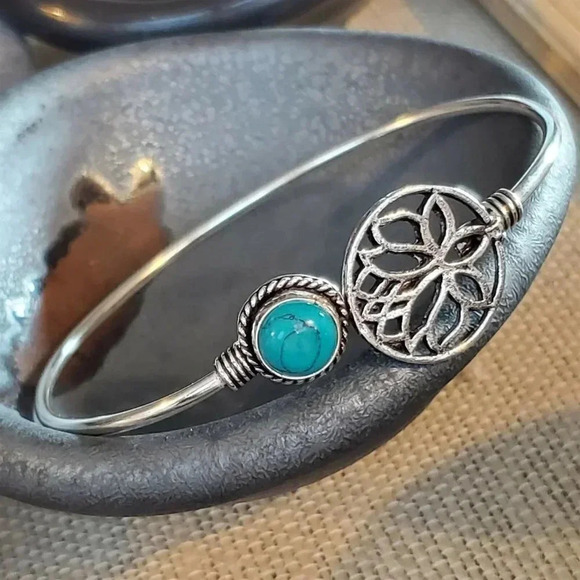 Handcrafted Turquoise Gemstone Lotus Sterling Silver Overlay Cuff Bracelet 6743R - Picture 1 of 8